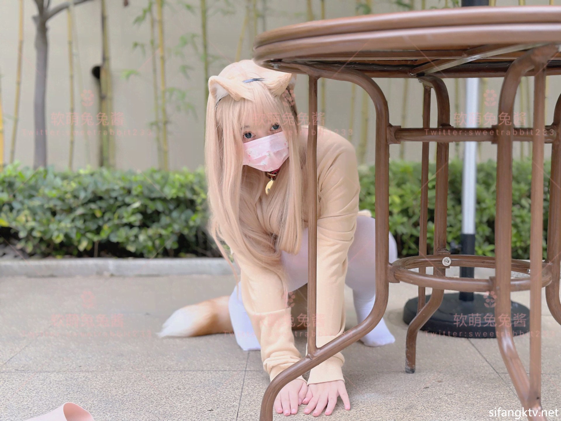 软萌兔兔酱萌系少女自拍